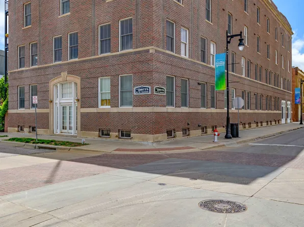 201 S Saint Francis Ave APT 402, Wichita, KS 67202