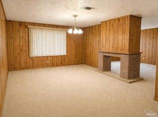 2960 W Highway 4 #A, Century, FL 32535
