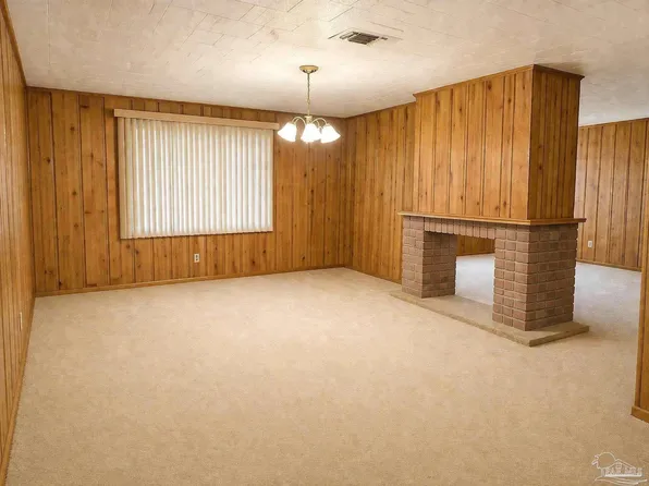 2960 W Highway 4 #A, Century, FL 32535