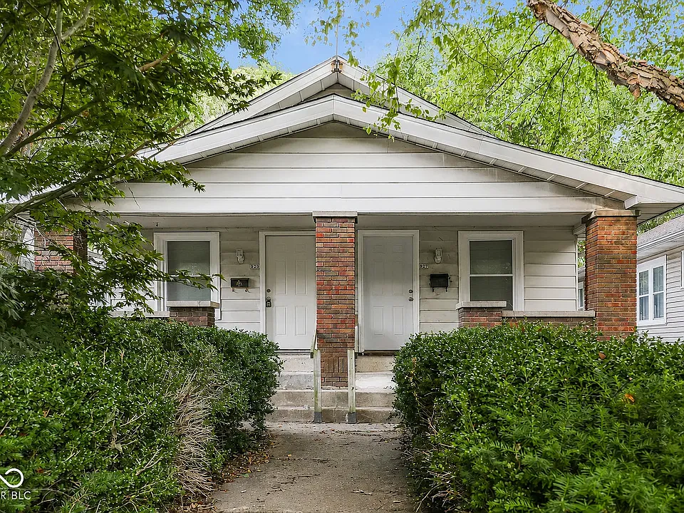 929 N Chester Ave