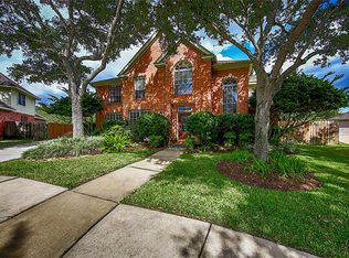 607 Lorfing Ln, Sugar Land, TX 77479