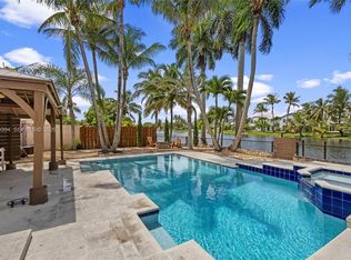 15835 NW 7th St, Pembroke Pines, FL 33028