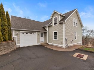 400 Burr St #7, New Haven, CT 06512