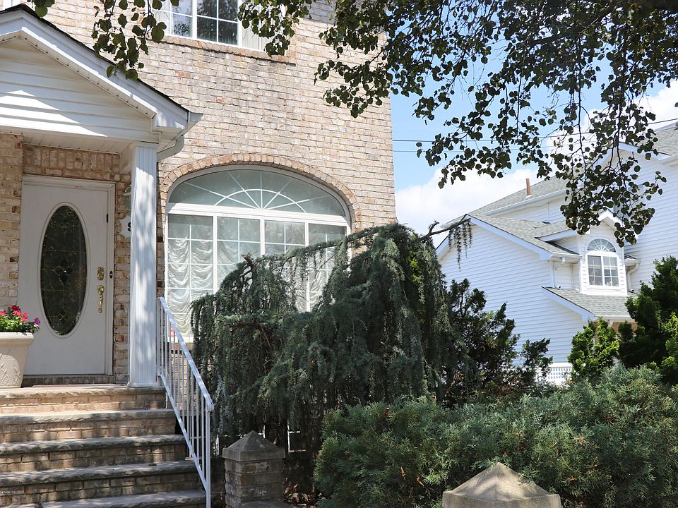 1st image of 93 Lenhart St