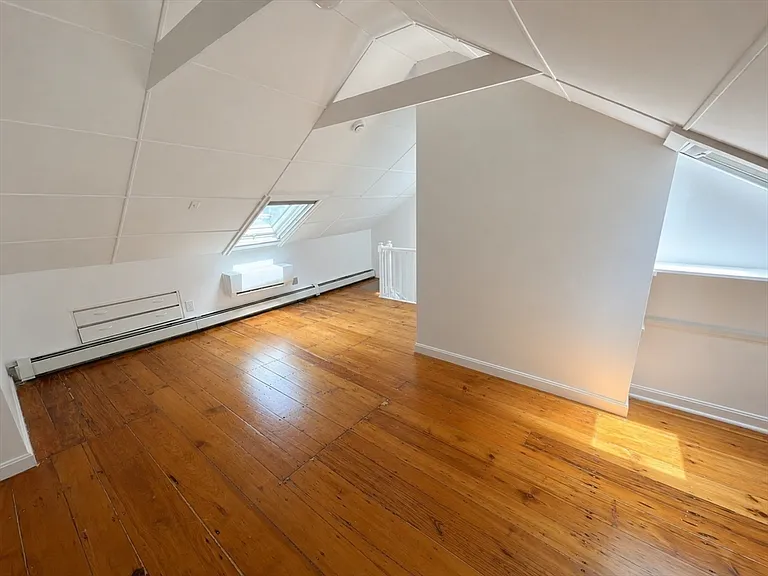 44 Melrose St #4 — Photo 25