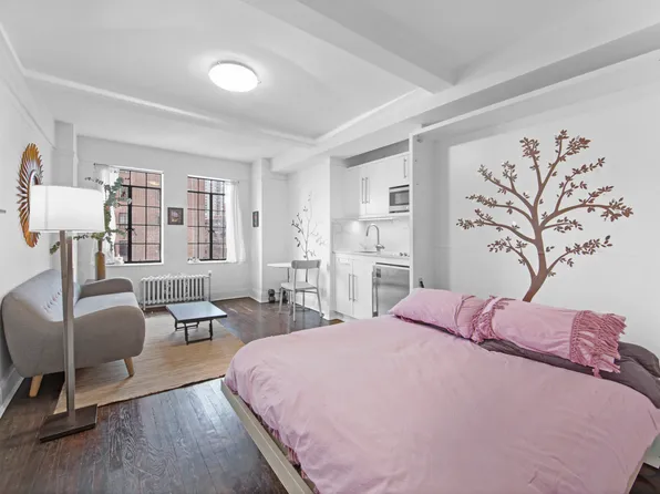 45 Tudor City Place image 1 of 15