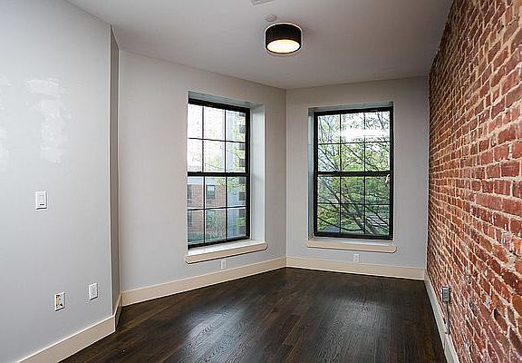 5th image of 860 Macon St #13