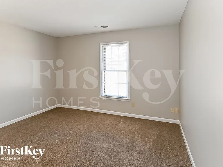 6512 Lancer Dr — Photo 13
