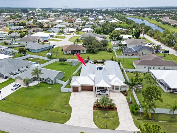 2682 SW IMPORT Drive, Port St Lucie, FL 34987
