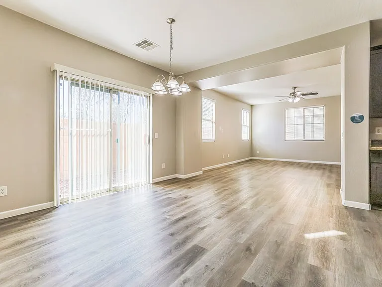 3809 E Santa Fe Ln — Photo 7