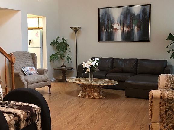 3rd image of 1608 W Portsmith Ln