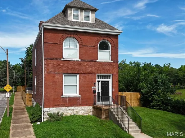 1829 Oregon Ave, Saint Louis, MO 63104