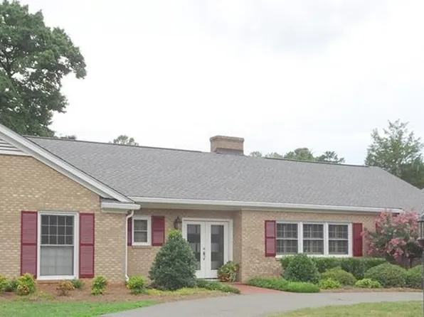1179 Riverbend Dr, Bermuda Run, NC 27006