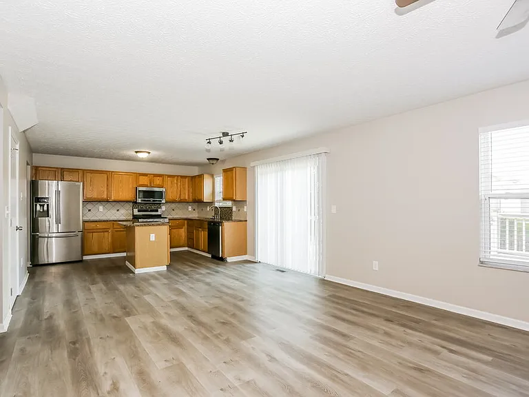 8402 Lucerne Dr — Photo 6