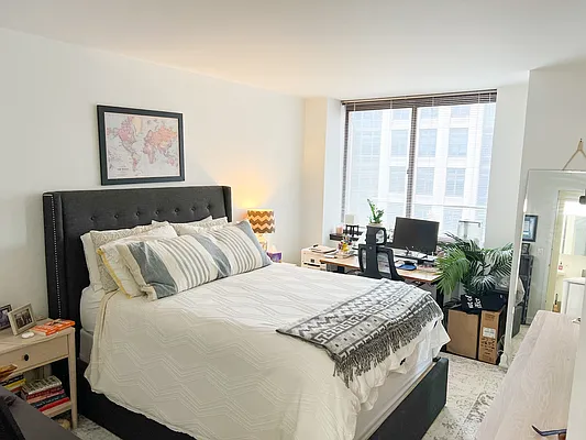 Rented by Corcoran | media 2