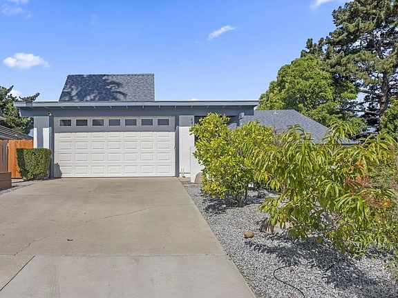 3rd image of 6468 Farley Dr