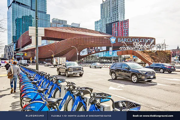 Rented by The Blueground | media 25