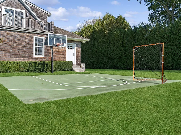 Mecox Bay Ln — Photo 37
