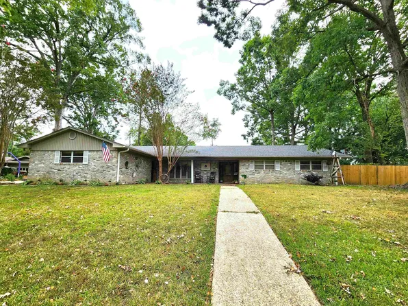 2209 W Oak St, El Dorado, AR 71730