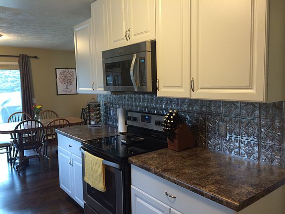 2nd image of 2900 Delta River Dr