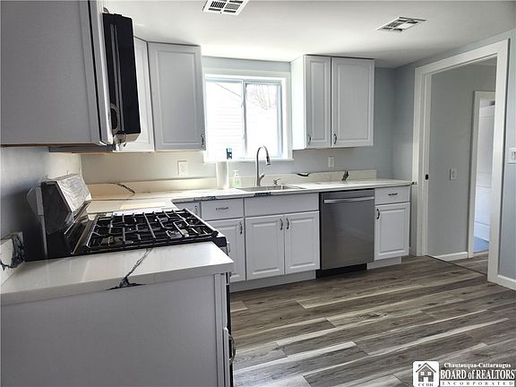 5th image of 5347 Lake Ave
