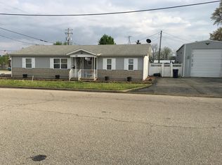 139 W 13th St, Baxter Springs, KS 66713