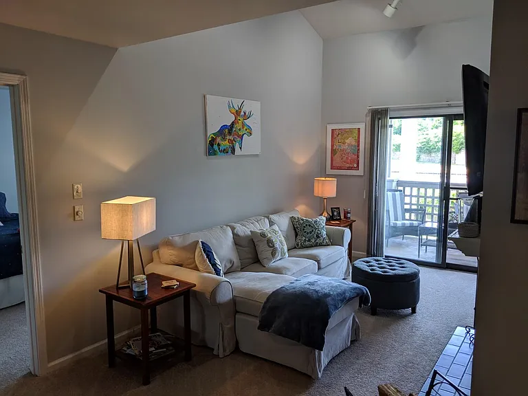246 Hillsboro Pl — Photo 15