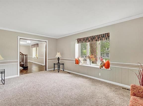 2nd image of 14943 Greenberry Hill Ct