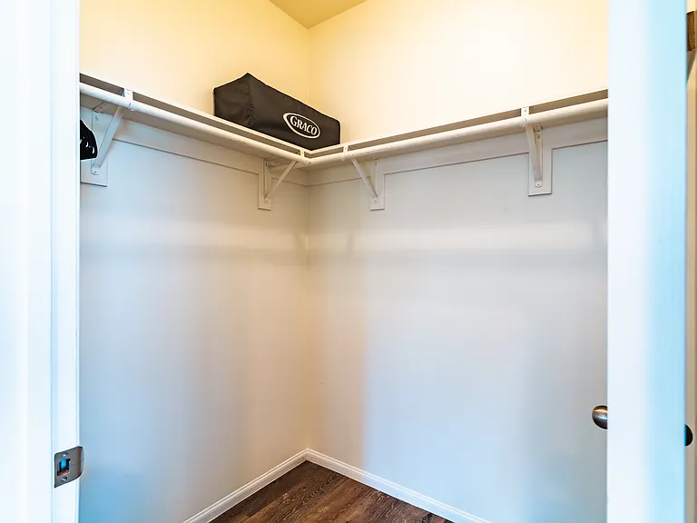 325 Daisy Ave — Photo 30