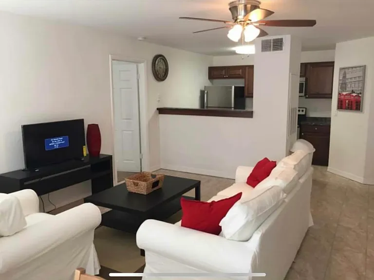 Walden Cir — Photo 4