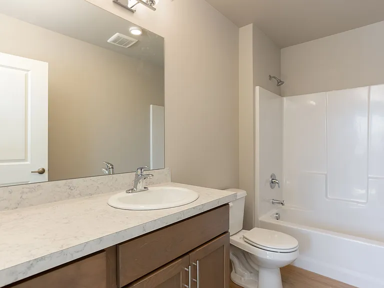 4141 SW 34th St #204 — Photo 9