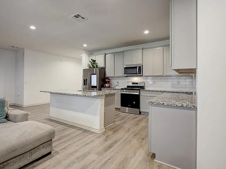 14701 Travertine Falls Ln — Photo 6