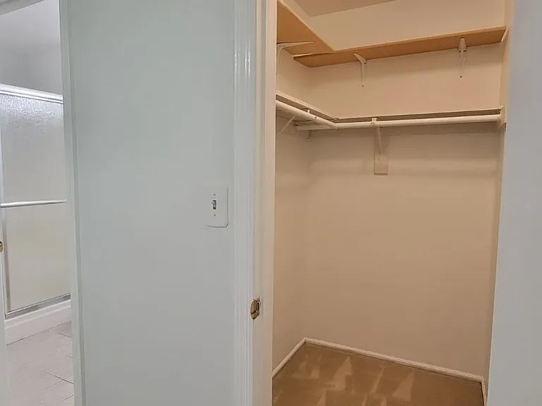 1408 Locust Ct — Photo 17