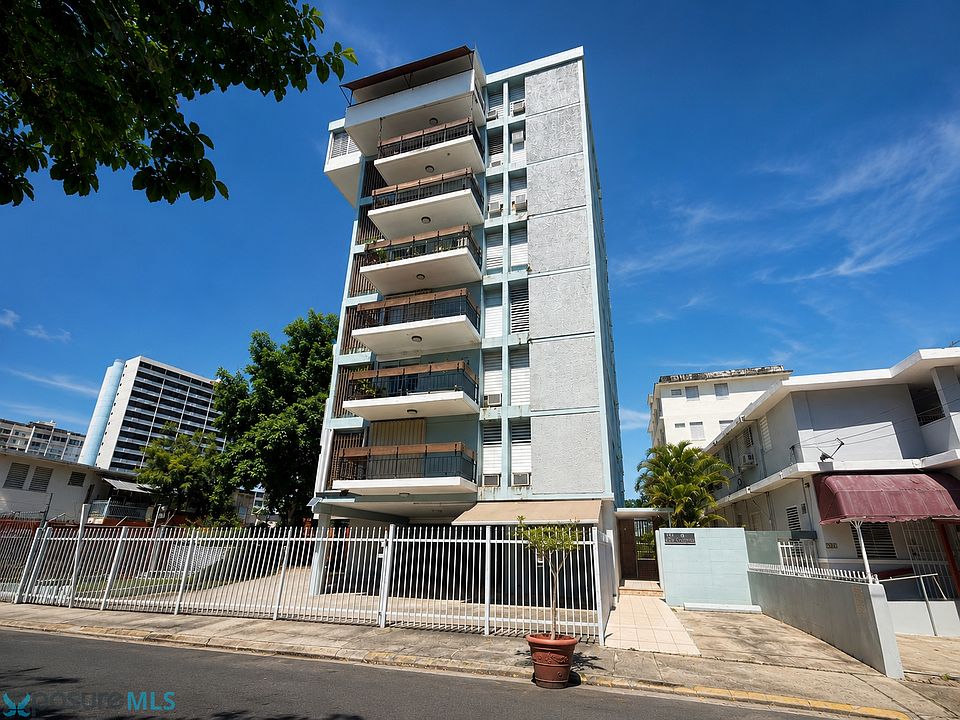 1st image of 155 Valle Taft #202