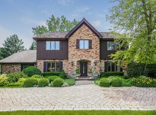 187 Saddle Brook Dr, Oak Brook, IL