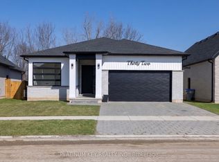 32 Briscoe Cres, Strathroy Caradoc, ON N7G4E1