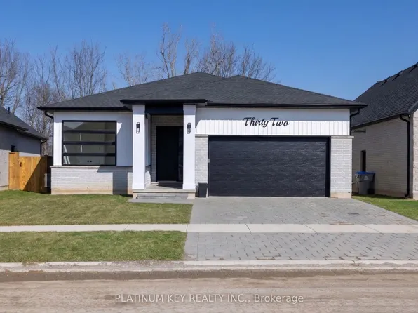 32 Briscoe Cres, Strathroy Caradoc, ON N7G 4E1