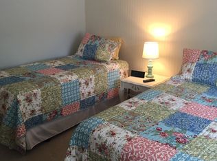 15 Francis St APT 1, Old Orchard Beach, ME 04064