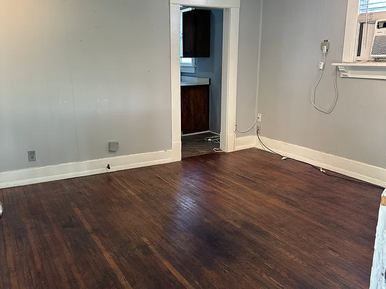 1336 E 8th St #1336 — Photo 8