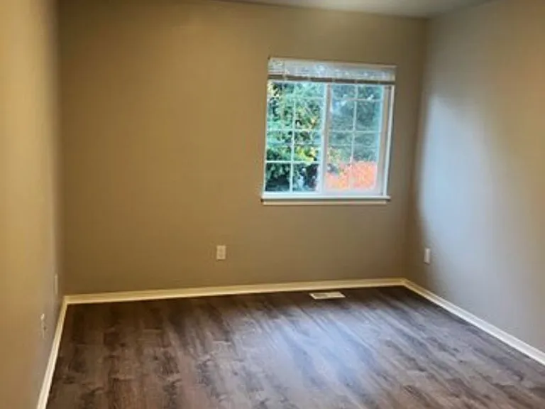 1008 Sunset Blvd NE #B — Photo 22