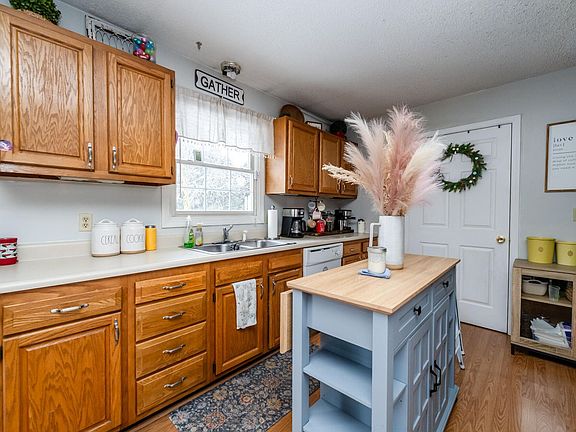 5th image of 6542 Fredonia Cir #1