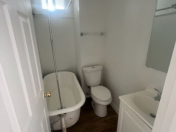 4th image of 9605 Lorain Ave #3