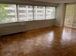 5500 Friendship Blvd APT 916N, Chevy Chase, MD 20815