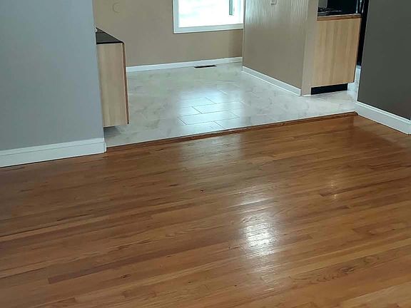 5th image of 1104 Coral Dr