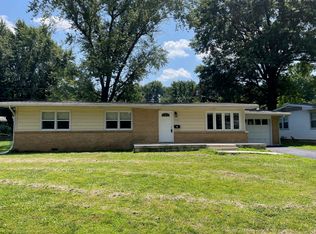 1124 E Morningside St, Springfield, MO 65807