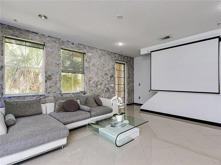 3930 Sleepy Orange Ln — Photo 27