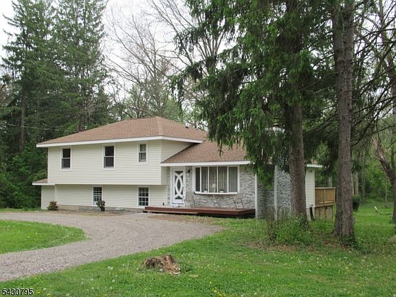 2nd image of 192 Bryans Rd