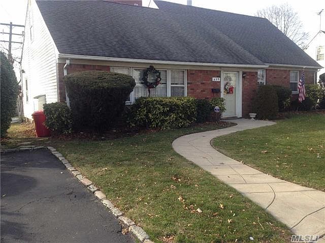 1st image of 429 Franklin Ave