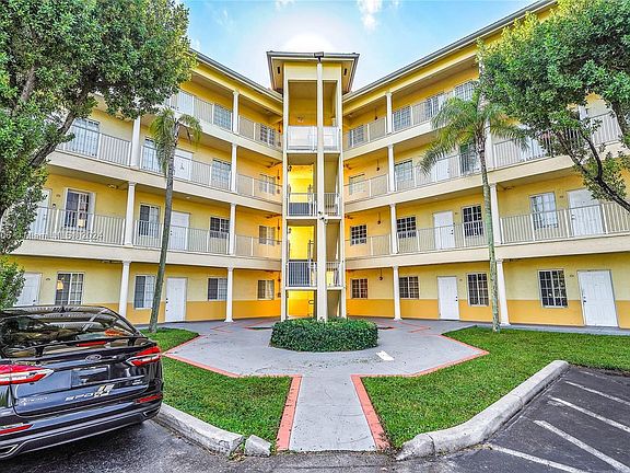 3rd image of 6940 NW 179th St APT 305-7