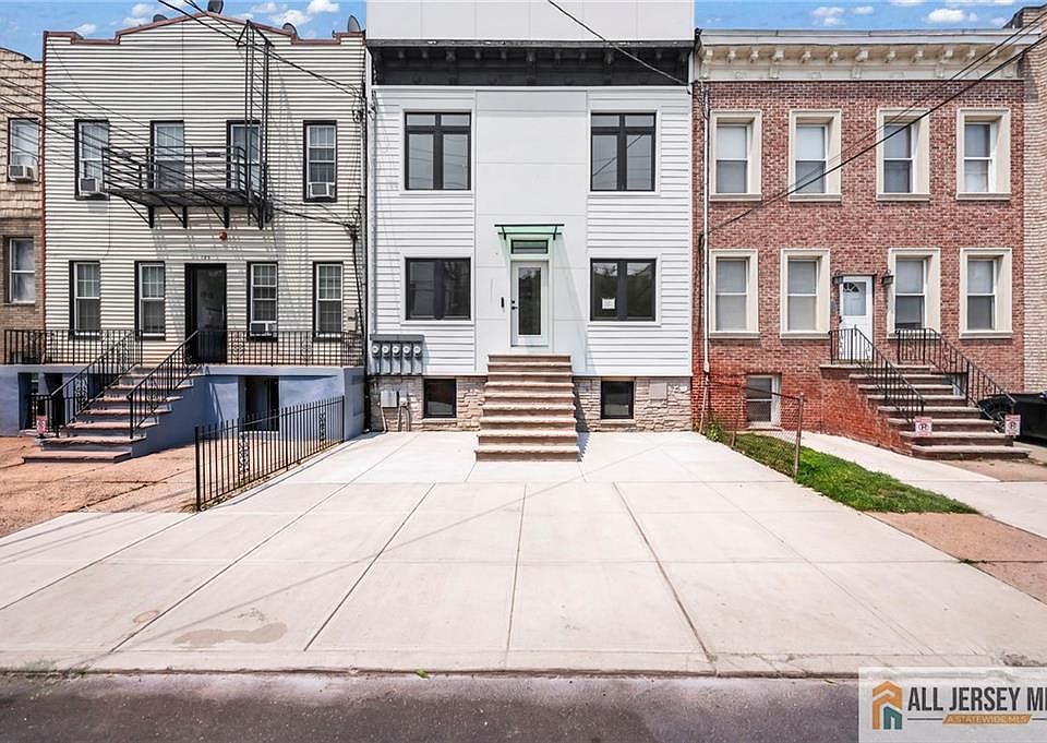 1st image of 291 New York Ave #4